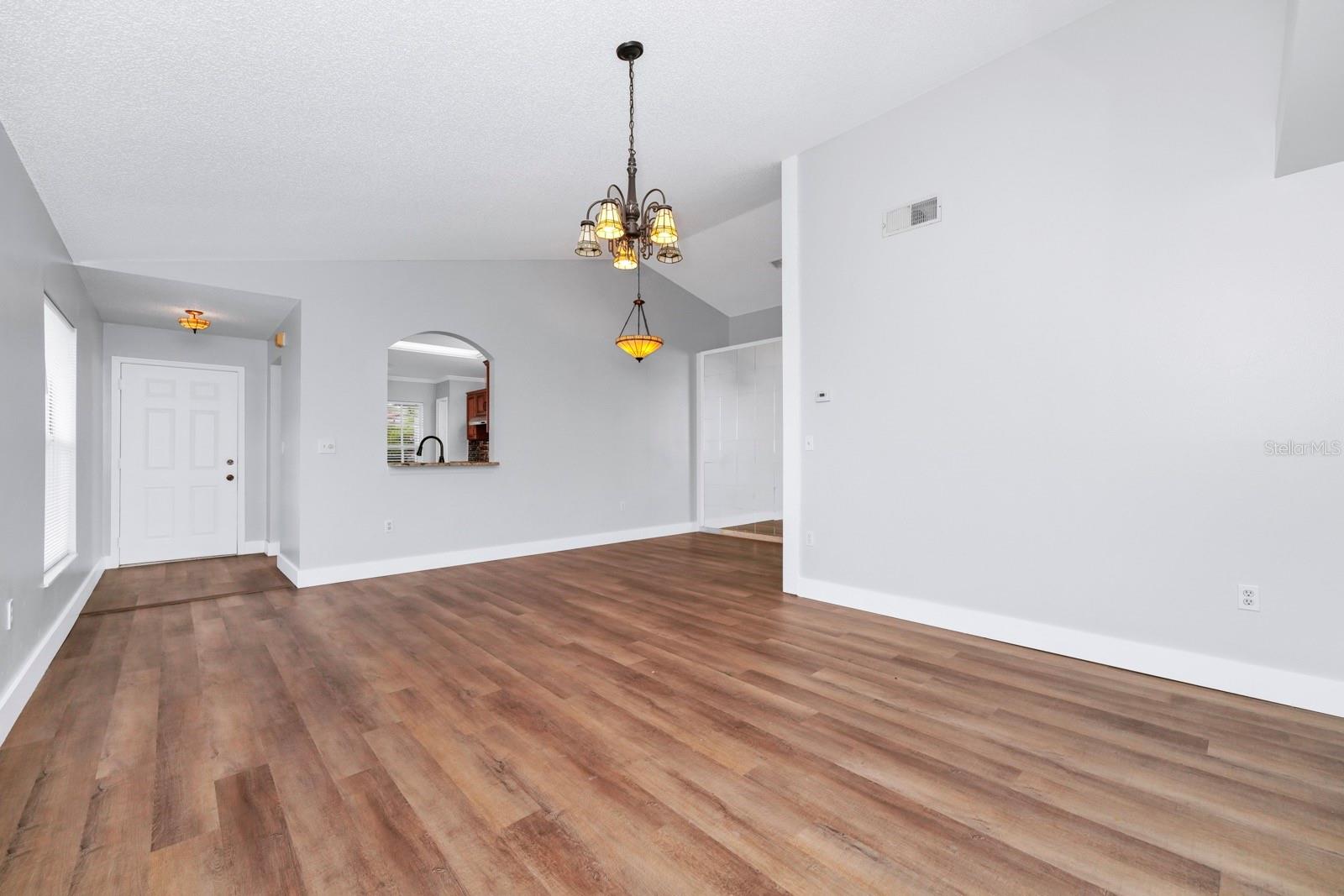 Image 5 of 36 For 4314 Bay Vista Drive