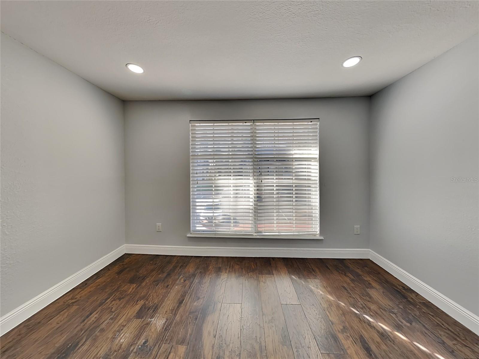 Image 10 of 22 For 3979 Versailles Drive 3979f