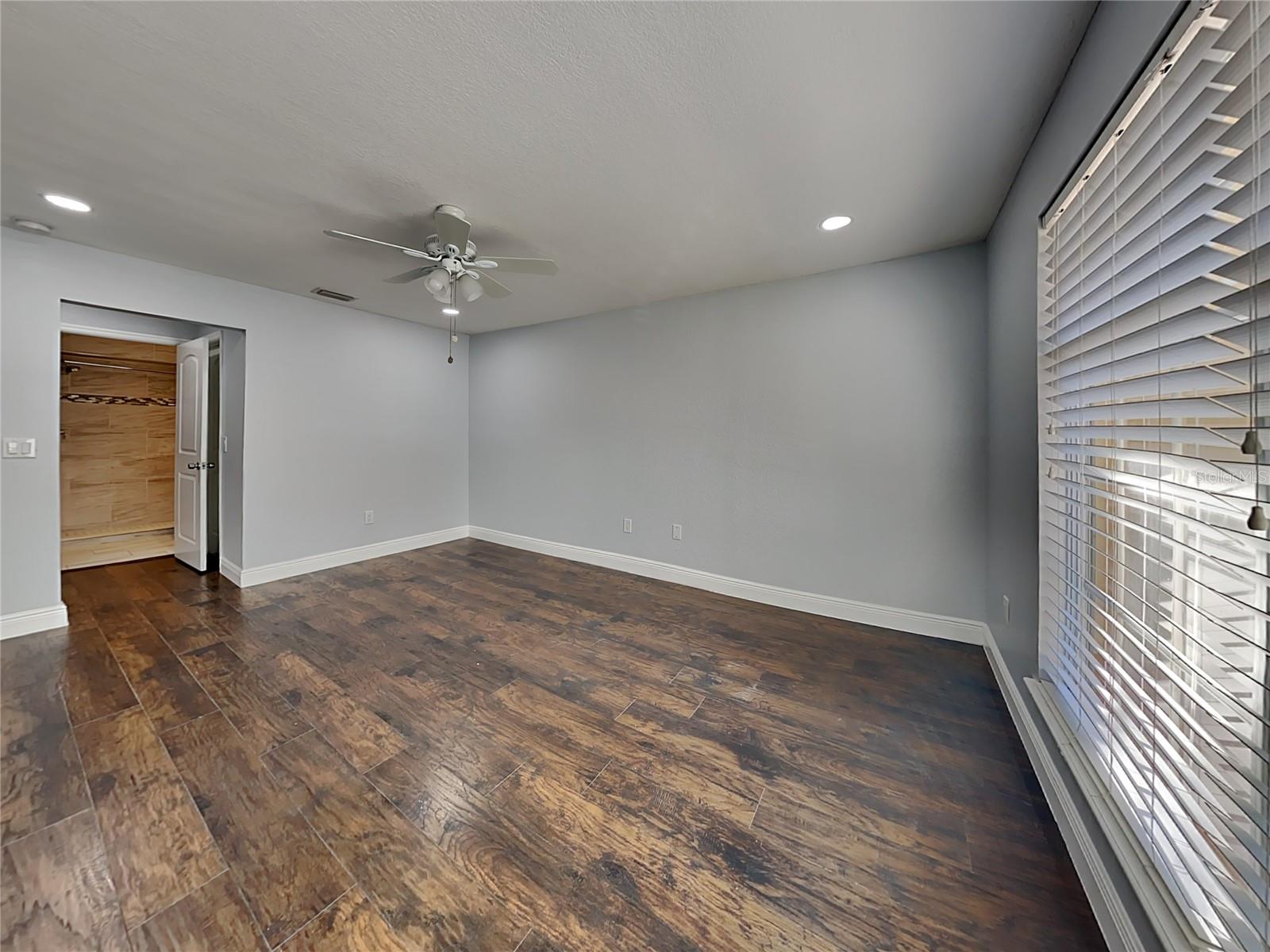 Image 12 of 22 For 3979 Versailles Drive 3979f