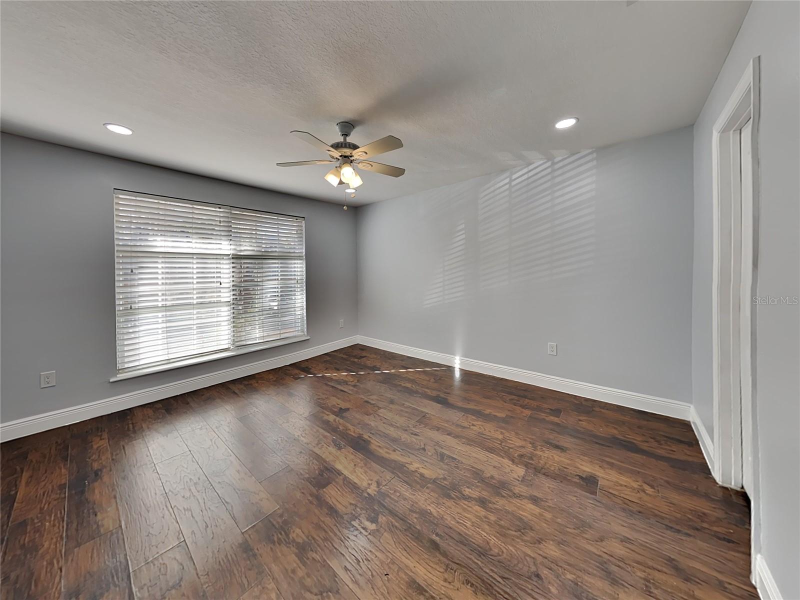 Image 15 of 22 For 3979 Versailles Drive 3979f