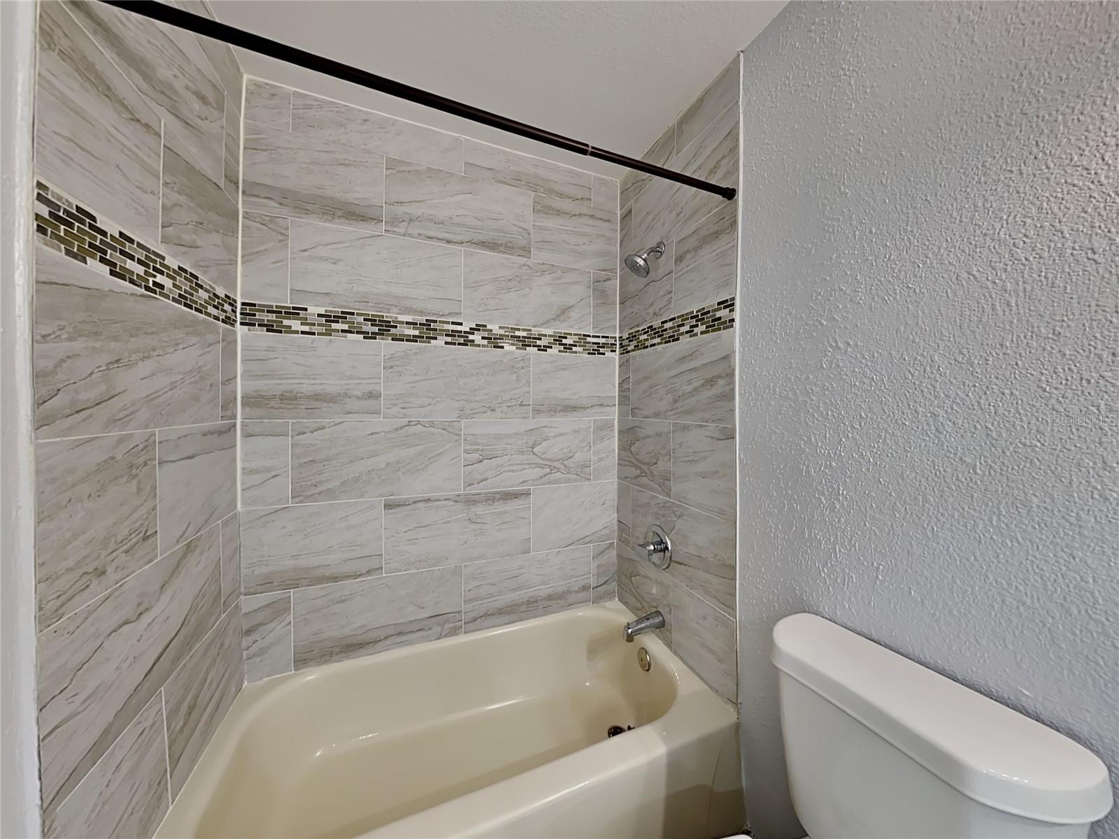 Image 18 of 22 For 3979 Versailles Drive 3979f