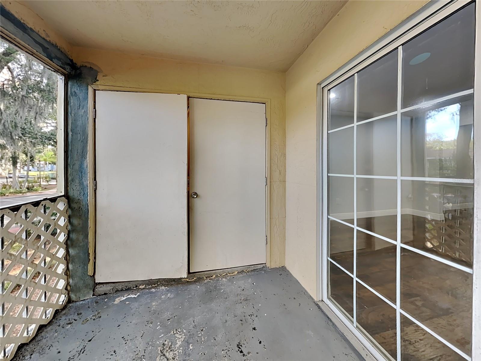 Image 21 of 22 For 3979 Versailles Drive 3979f