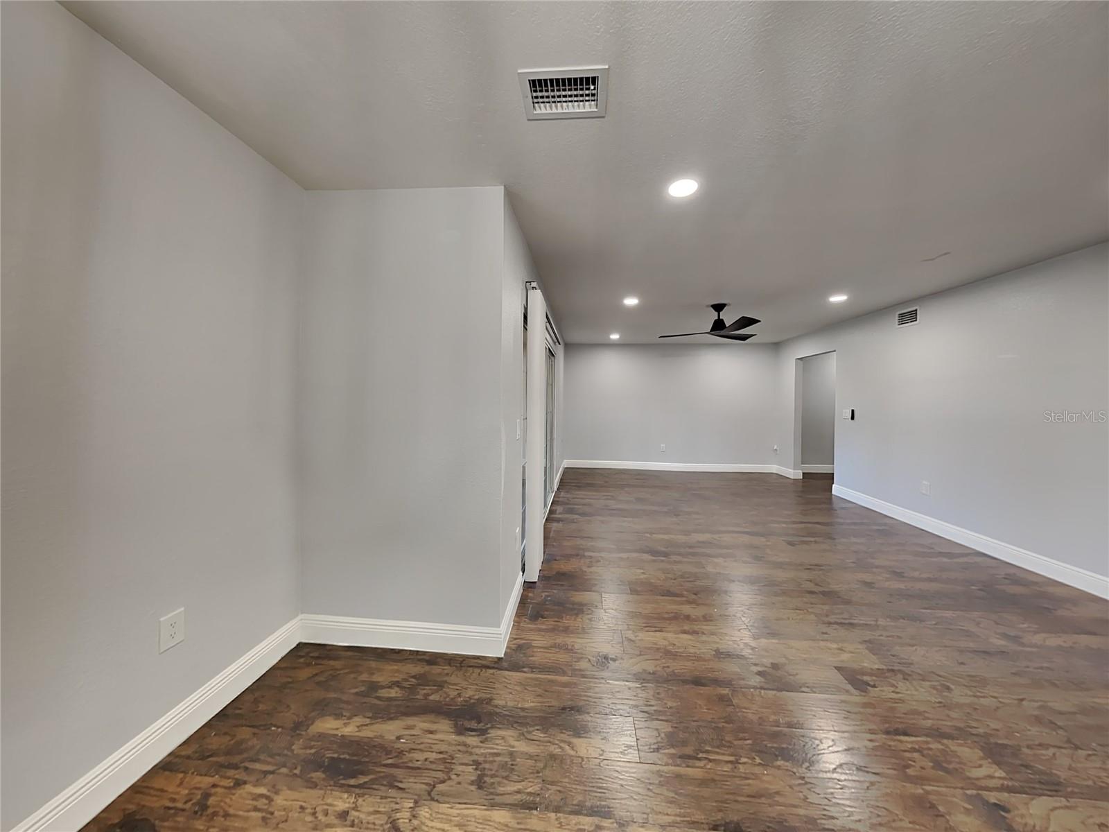 Image 9 of 22 For 3979 Versailles Drive 3979f