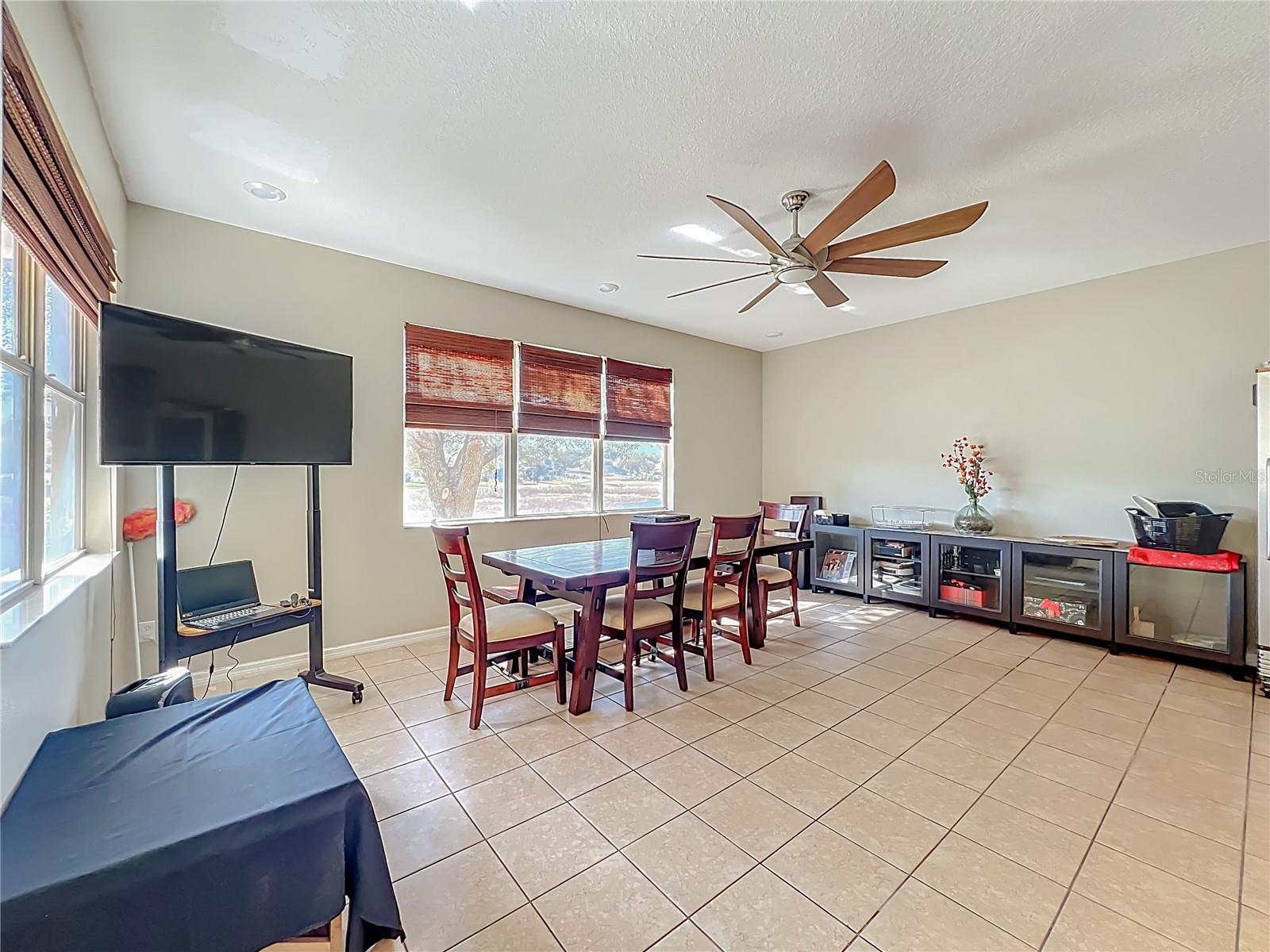 Image 14 of 49 For 2735 Grassmoor Loop