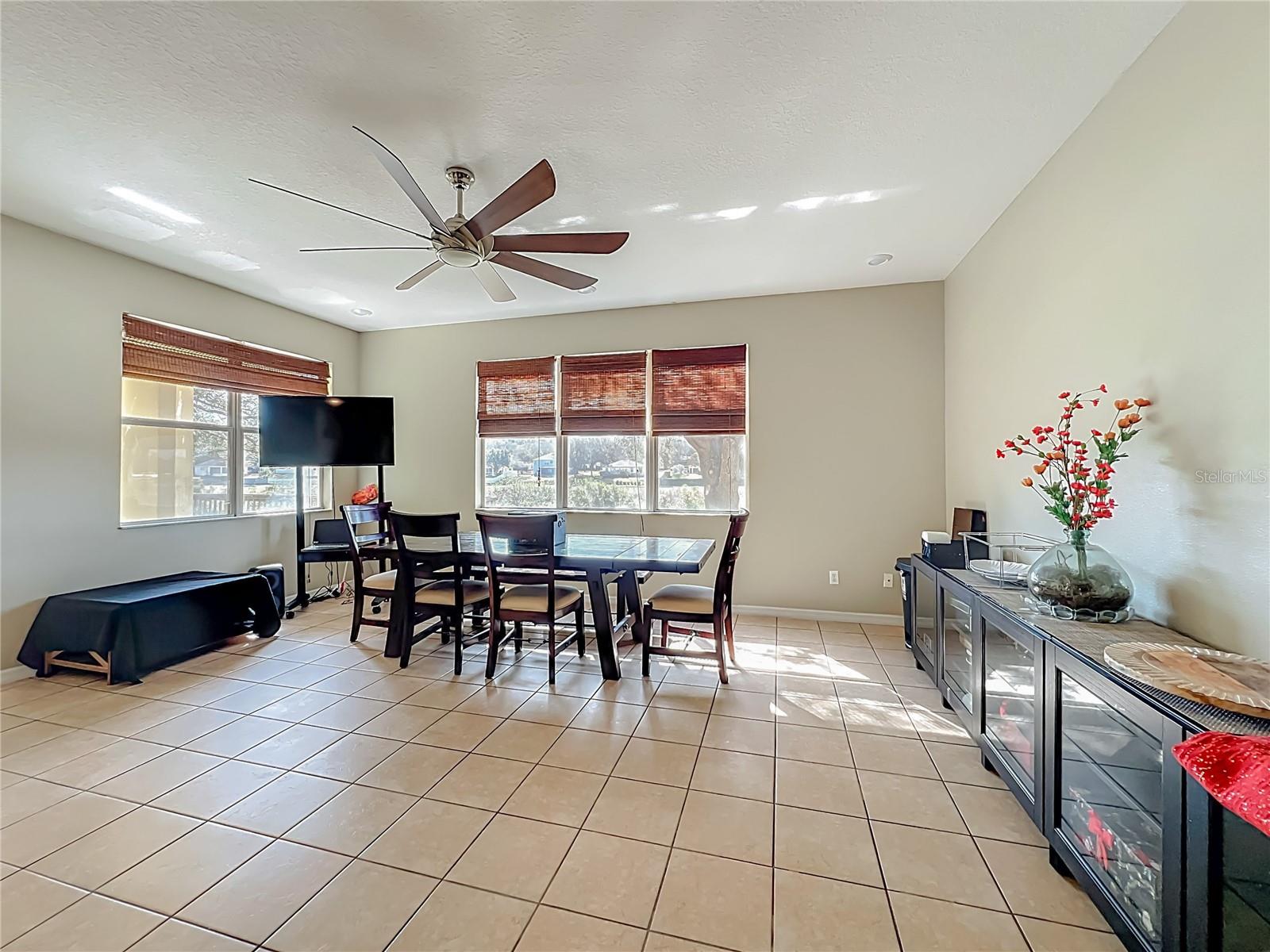 Image 15 of 49 For 2735 Grassmoor Loop