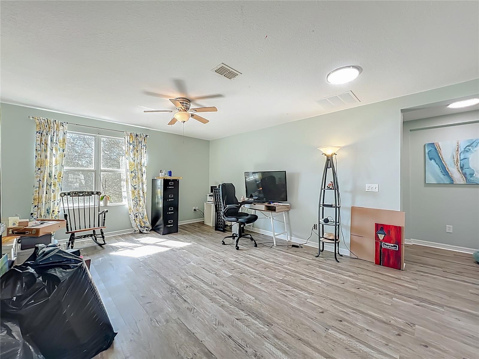 Image 27 of 49 For 2735 Grassmoor Loop