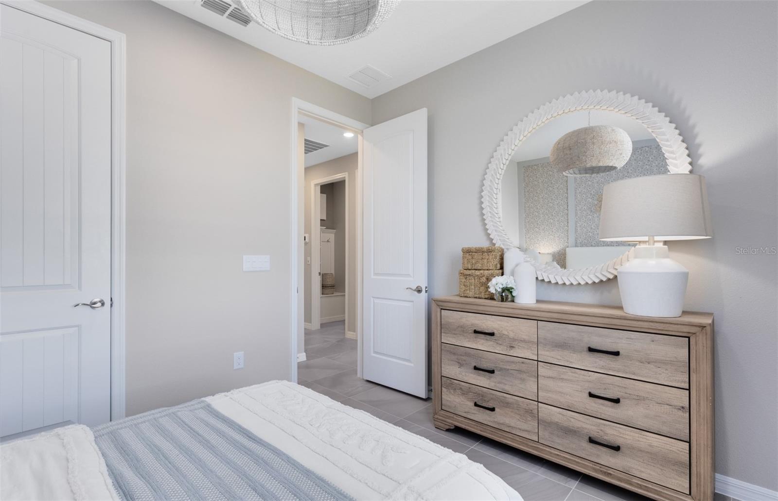 Image 34 of 37 For 5643 Flame Vine Way