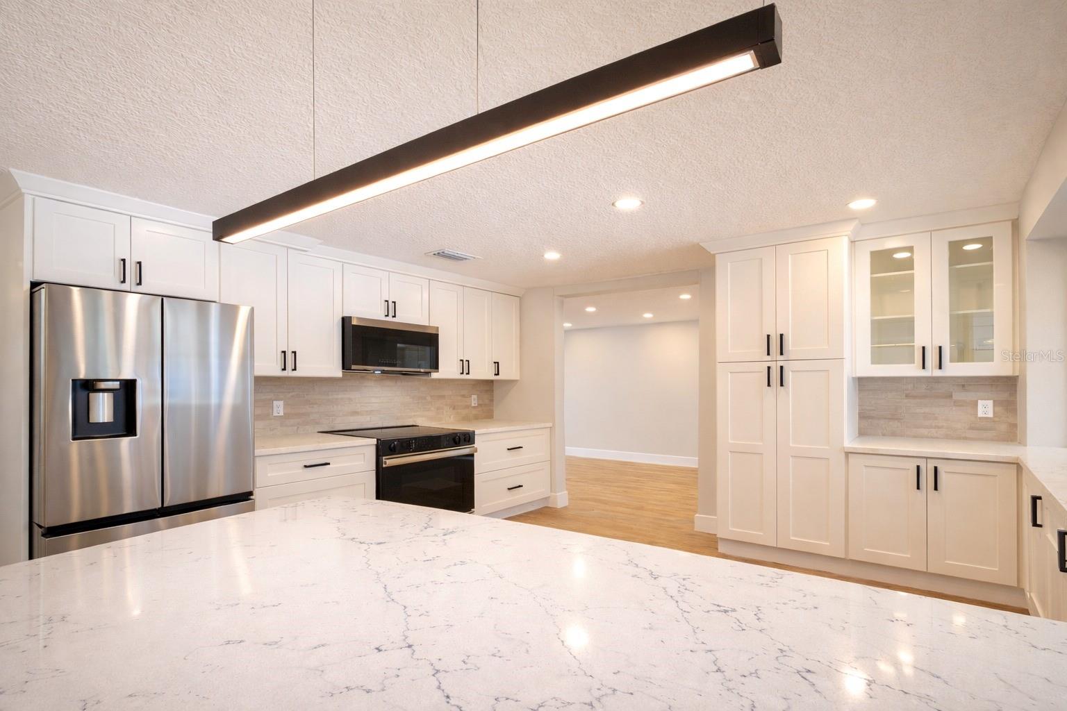 Image 13 of 29 For 858 Errol Parkway