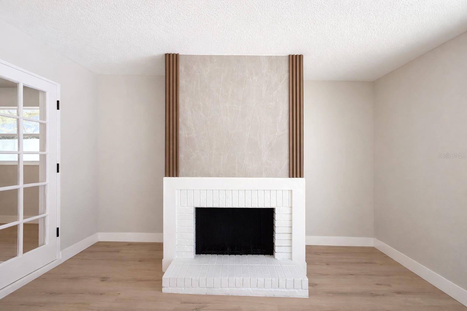 Image 18 of 29 For 858 Errol Parkway