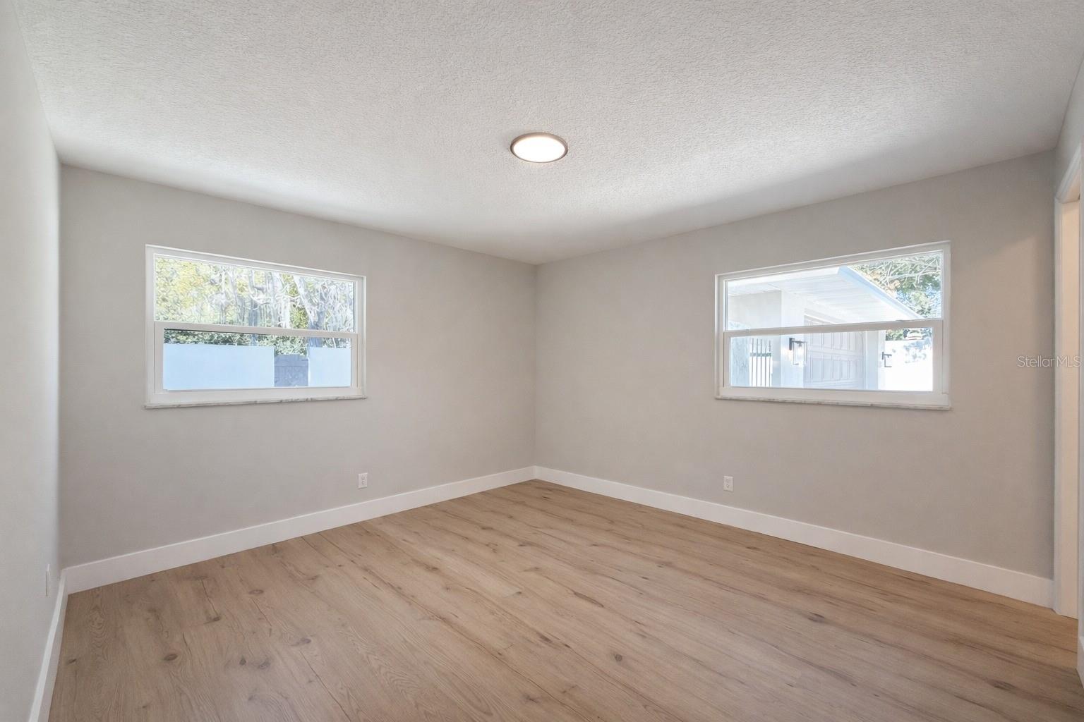 Image 27 of 29 For 858 Errol Parkway