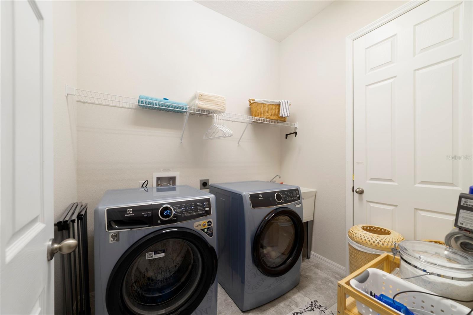 Image 21 of 31 For 758 Grand Hilltop Drive