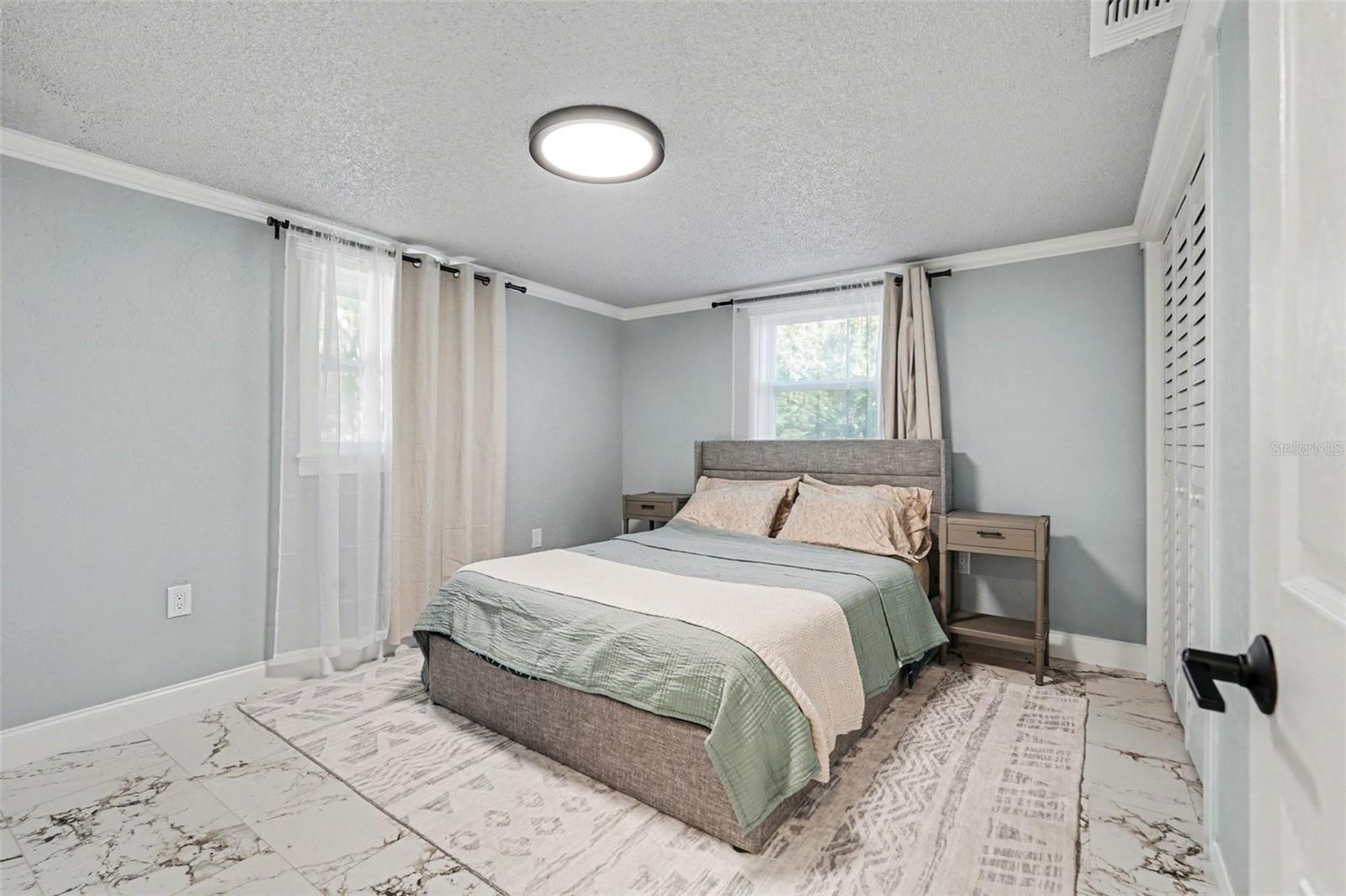 Image 9 of 25 For 7253 Dianne Drive