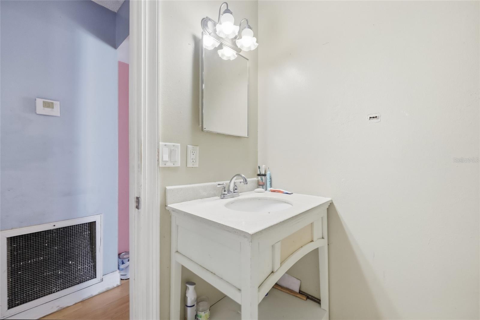 Image 36 of 47 For 1314 Robie Avenue