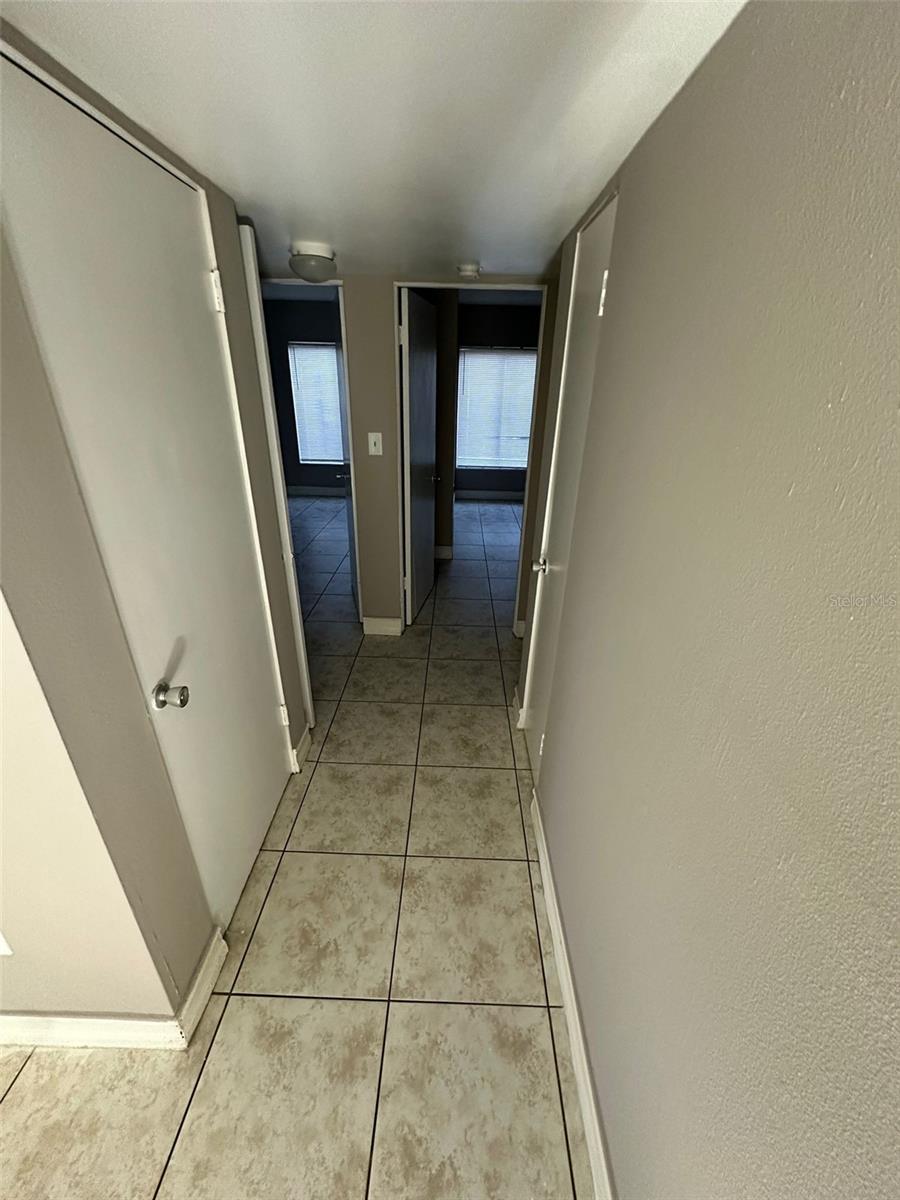 Image 18 of 29 For 1830 Maravilla Avenue 704