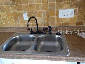 Image 7 of 17 For 1480 Rose Boulevard