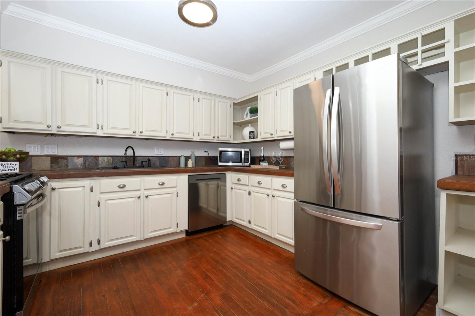 Image 8 of 22 For 1001 Jefferson Street