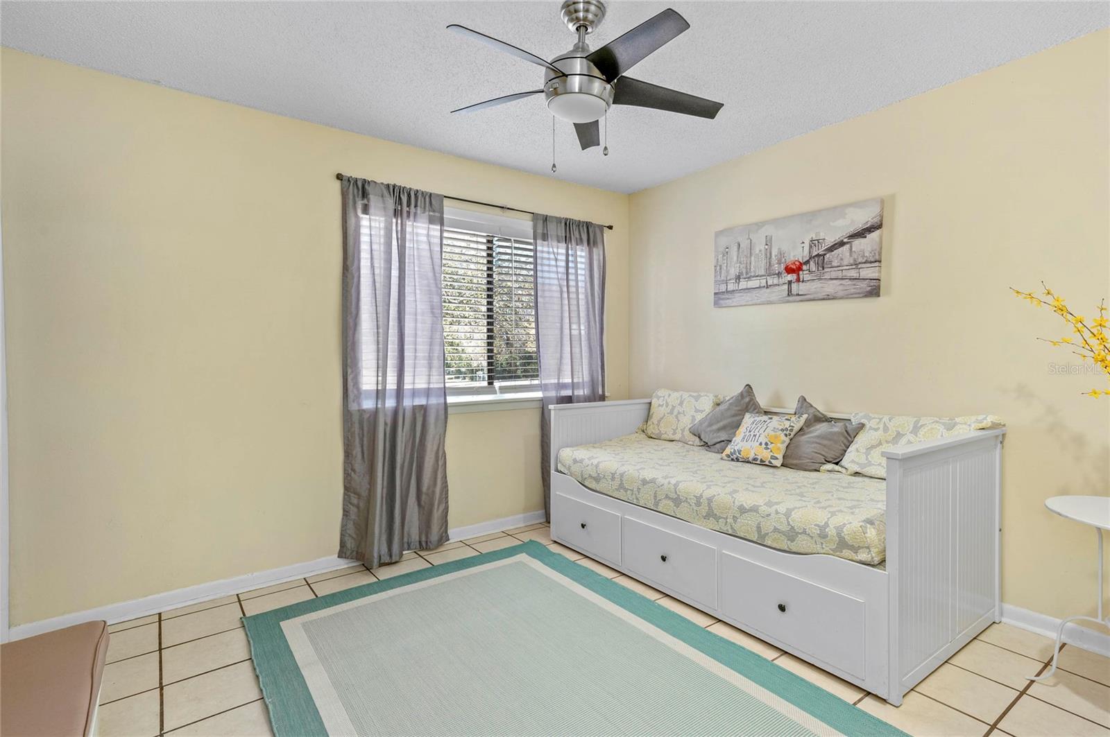 Image 16 of 23 For 5777 Peregrine Ave  30-d04