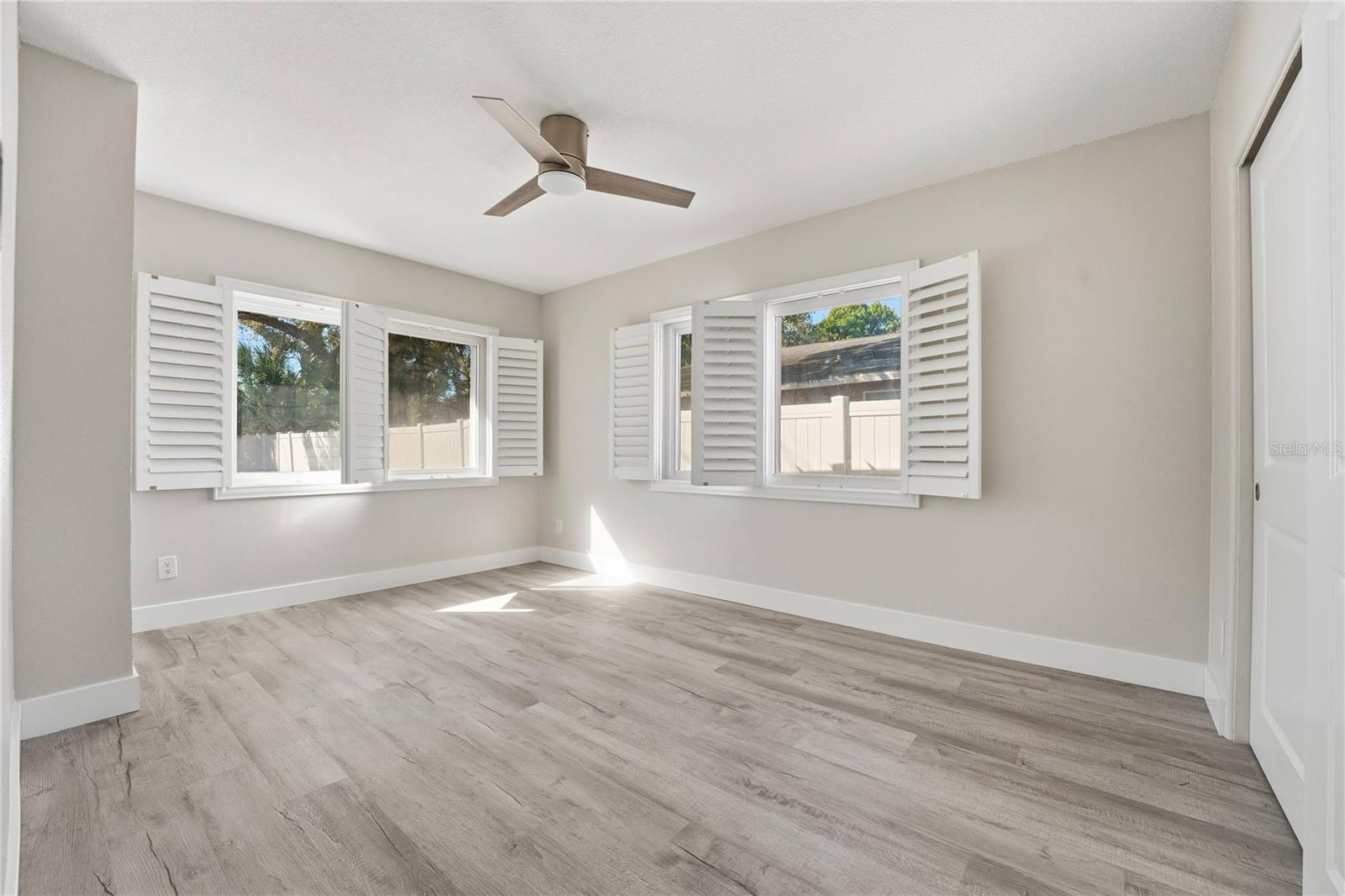 Image 37 of 47 For 3223 1st Avenue W