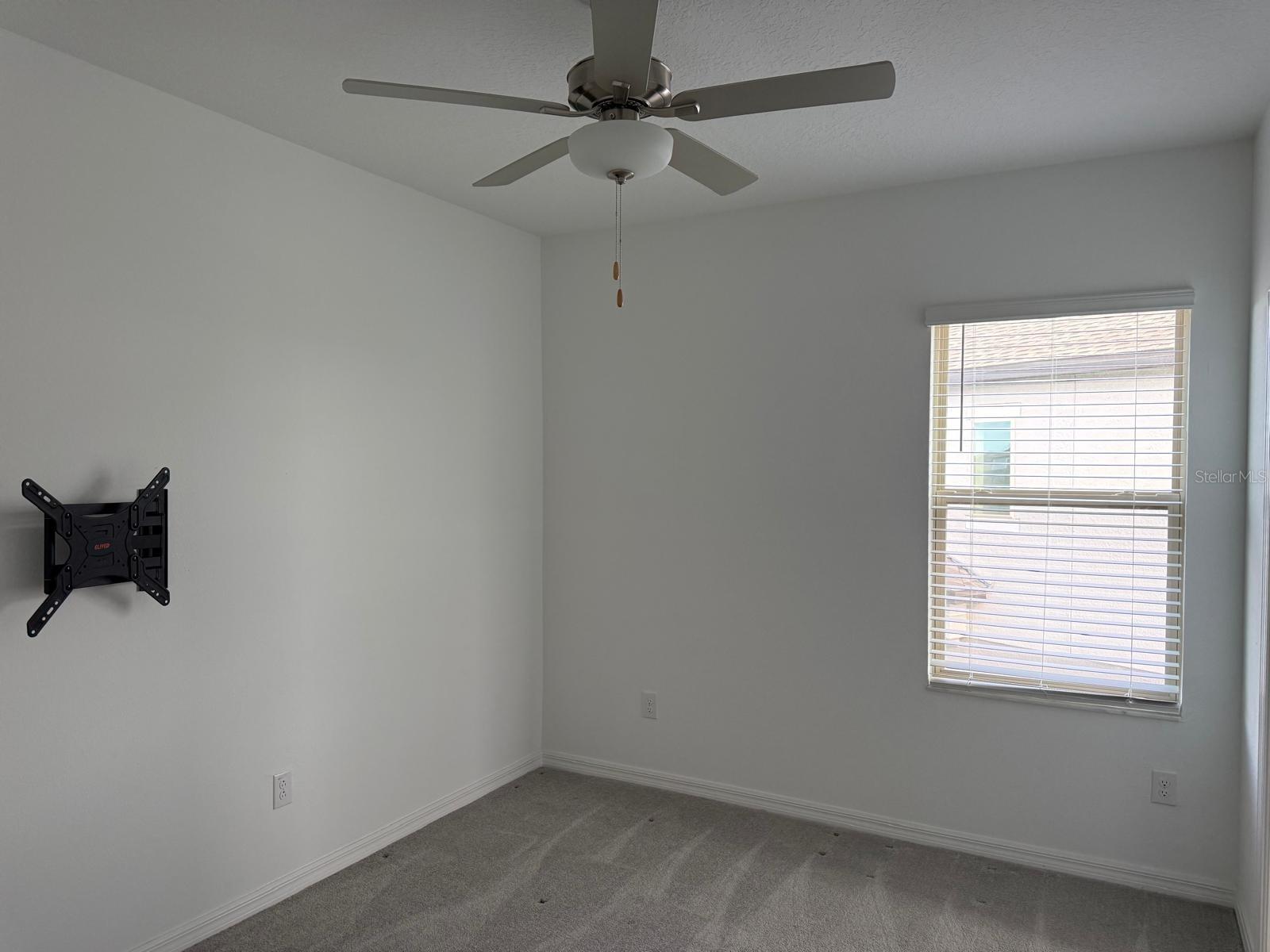 Image 11 of 14 For 31865 Blue Passing Loop