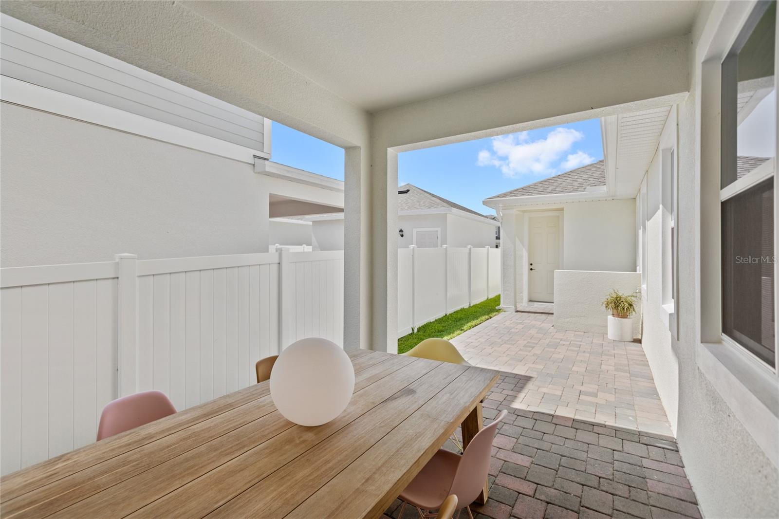 Listing photo id 16 for 15444 Lebeau Loop