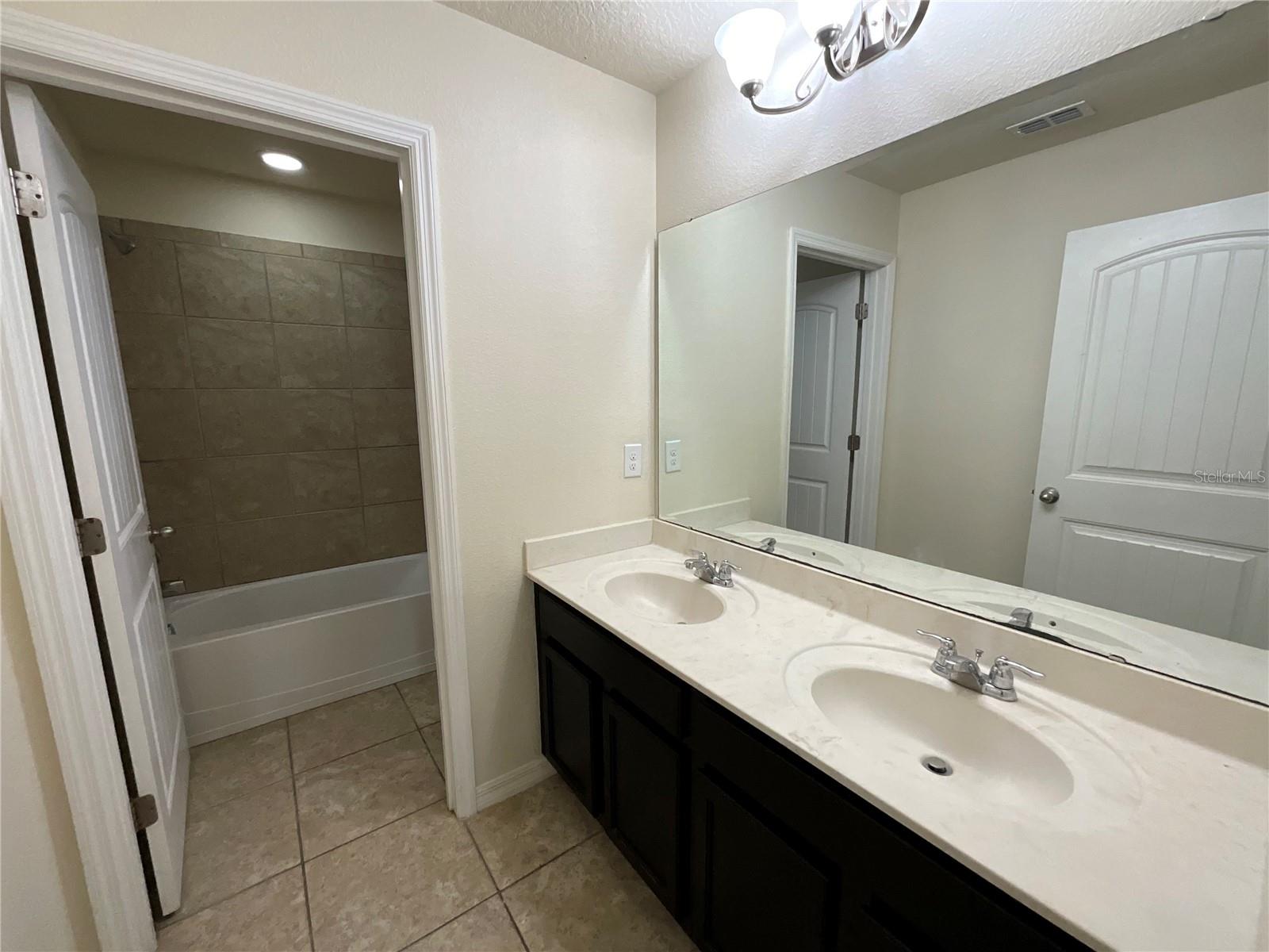 Image 31 of 45 For 4058 Brookshire Circle