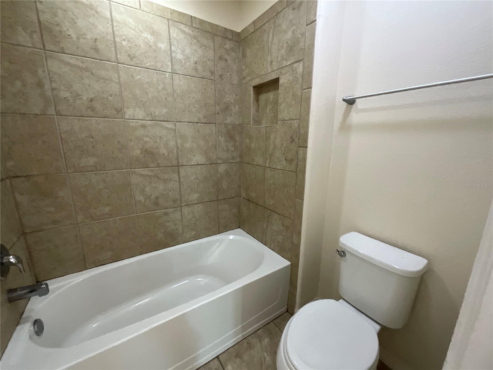 Image 32 of 45 For 4058 Brookshire Circle