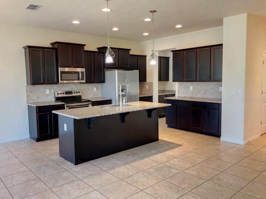 Image 9 of 45 For 4058 Brookshire Circle