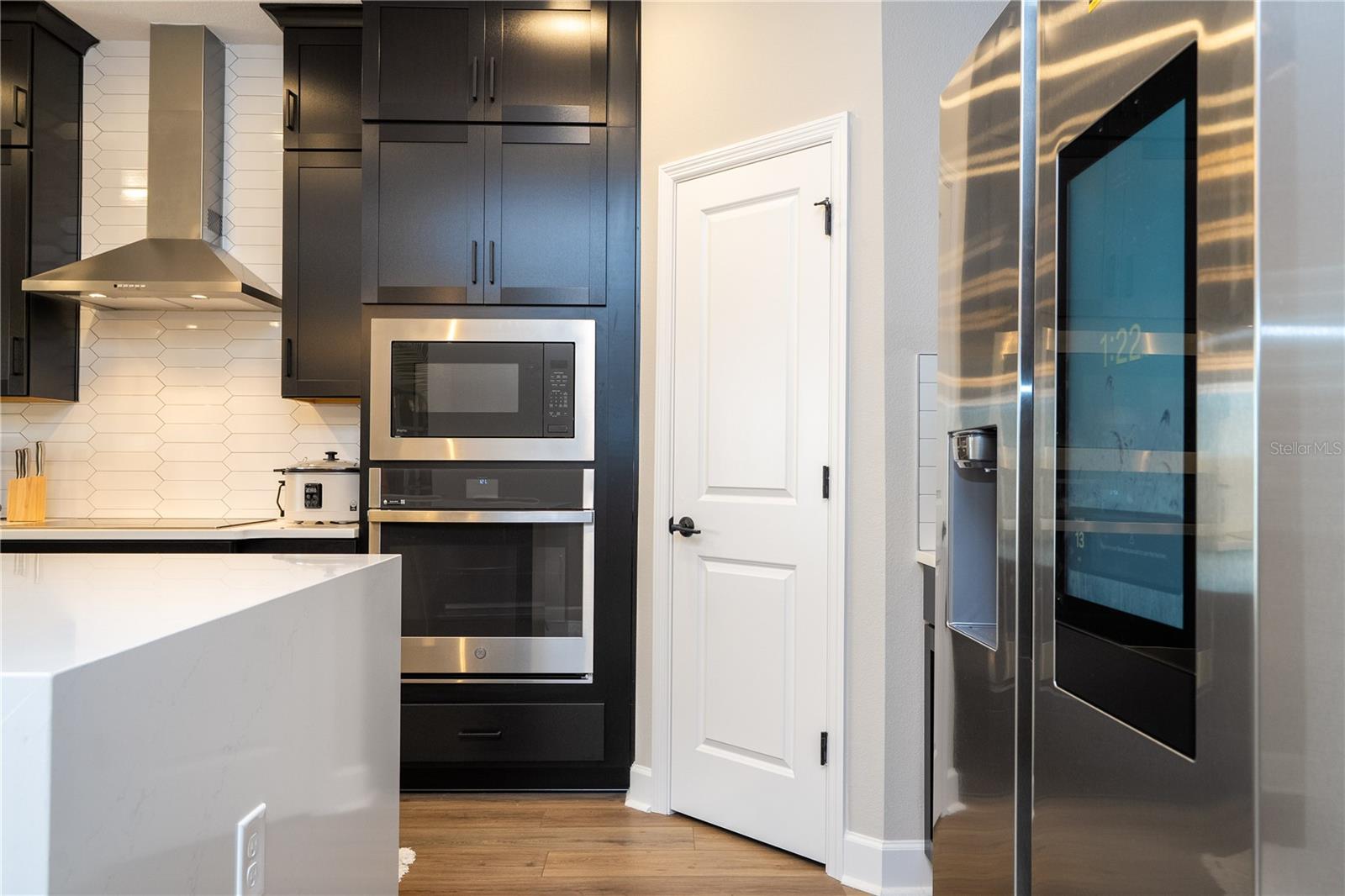 Image 28 of 91 For 5090 Shady Pines Drive