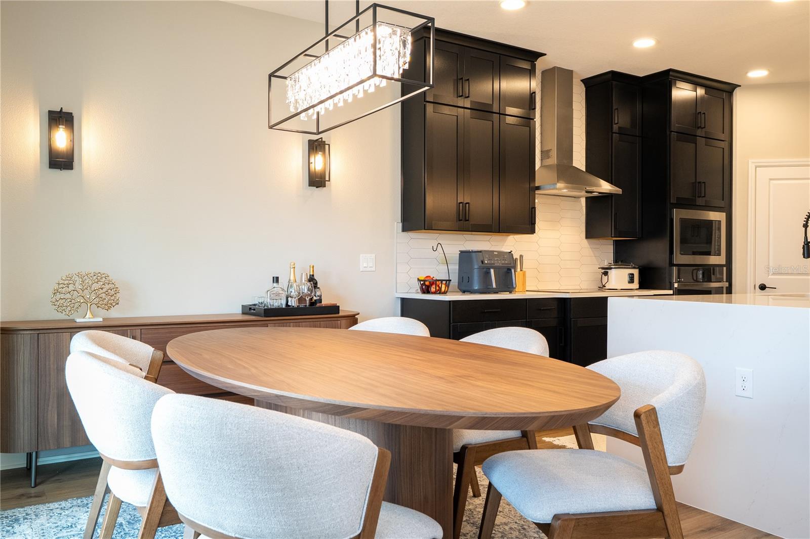 Image 35 of 91 For 5090 Shady Pines Drive