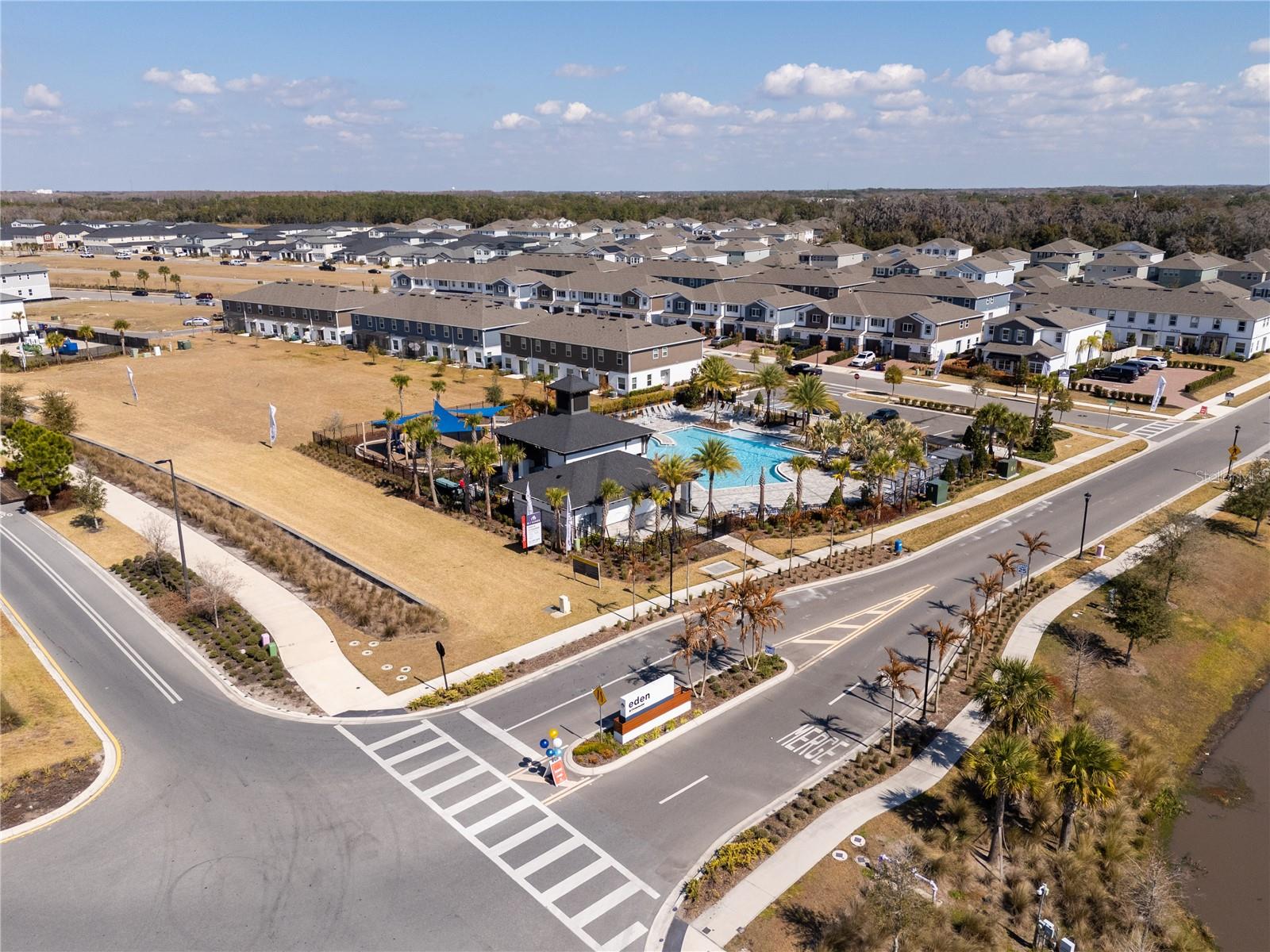 Image 5 of 91 For 5090 Shady Pines Drive