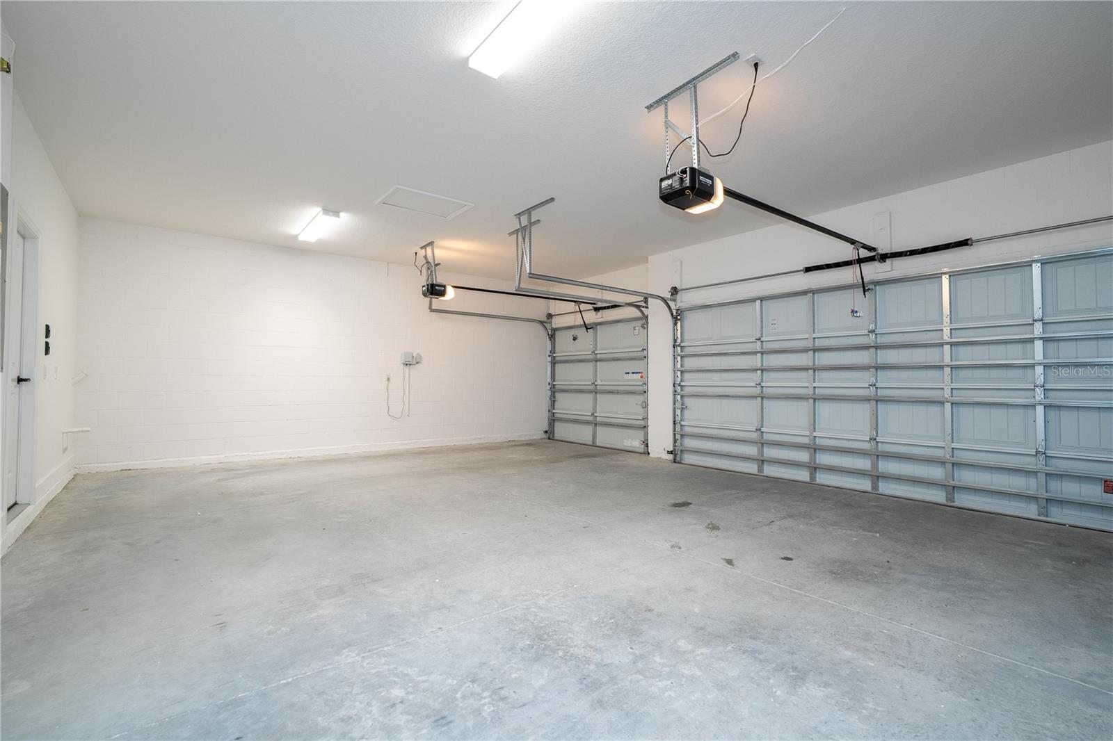 Image 88 of 91 For 5090 Shady Pines Drive