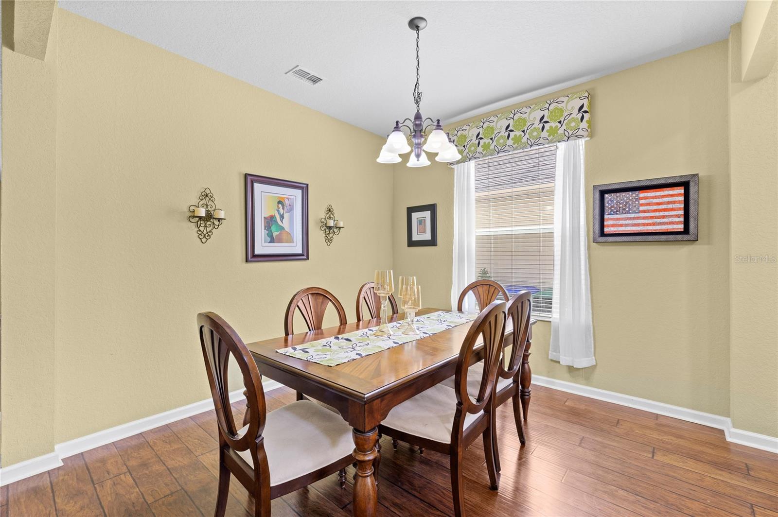 Image 16 of 39 For 13243 Charfield Street