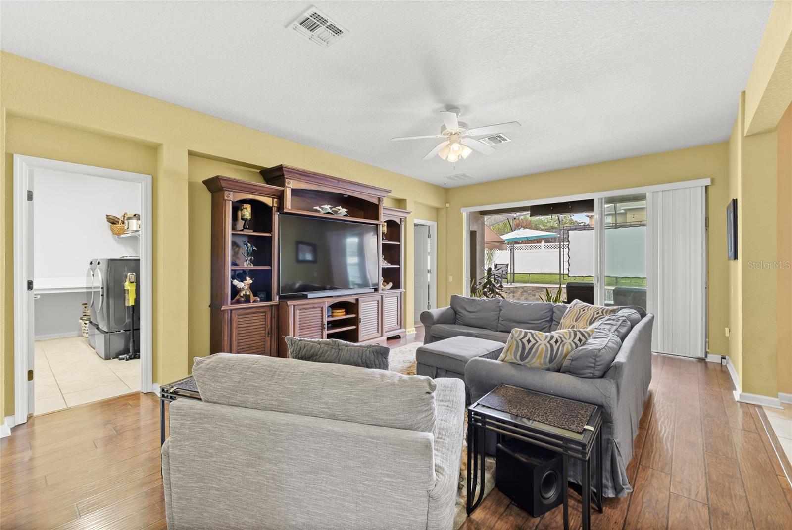 Image 22 of 39 For 13243 Charfield Street