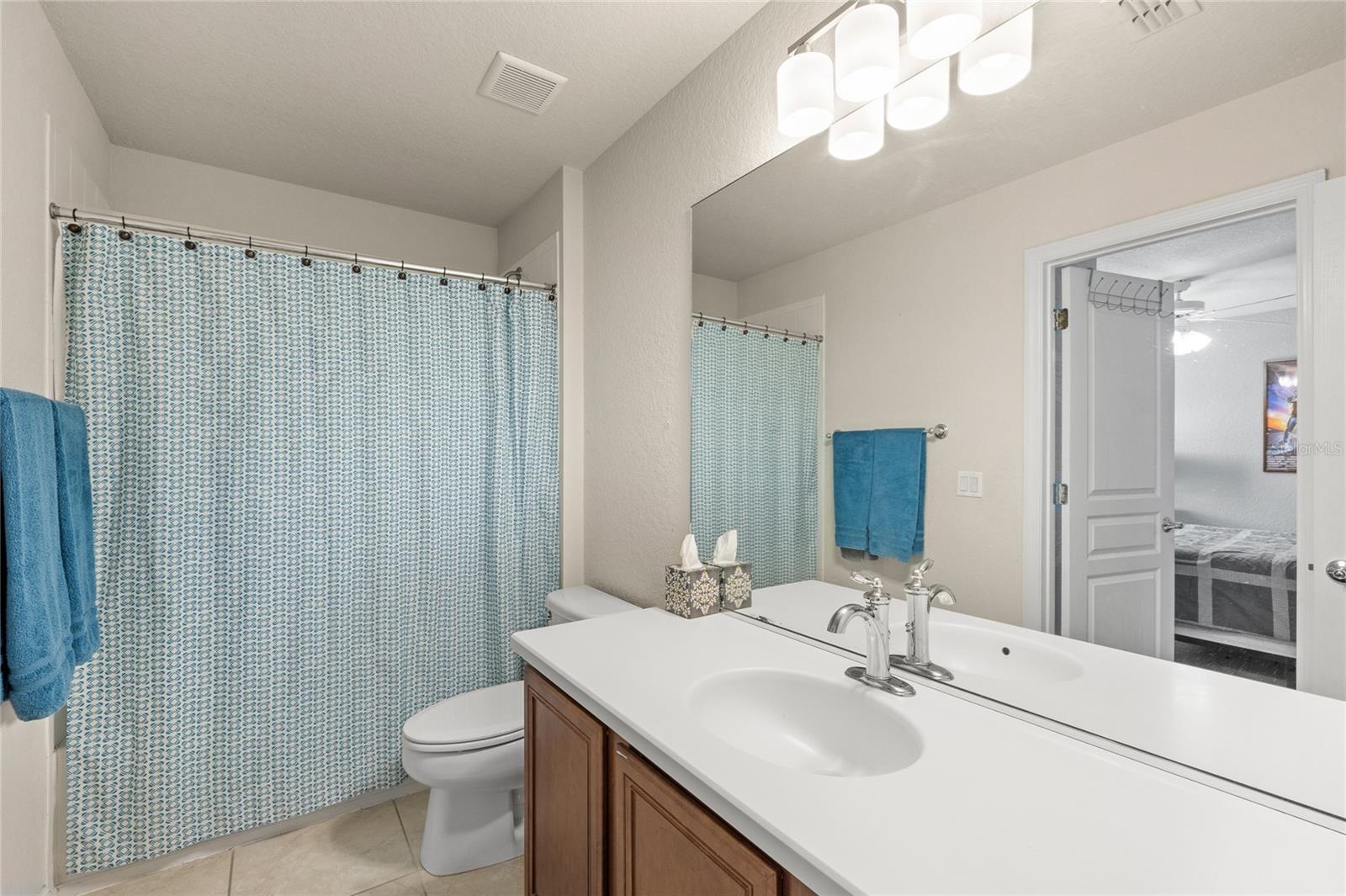 Image 31 of 39 For 13243 Charfield Street