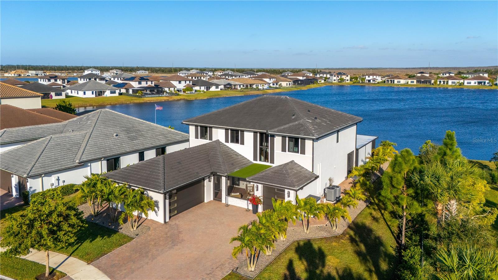 Image 25 of 91 For 4796 Sophia Drive