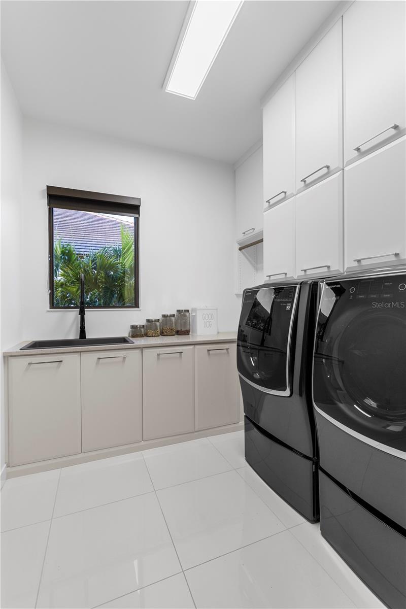 Image 37 of 91 For 4796 Sophia Drive