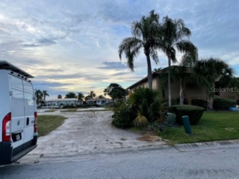 Image 5 of 10 For 5008 Ensign Loop