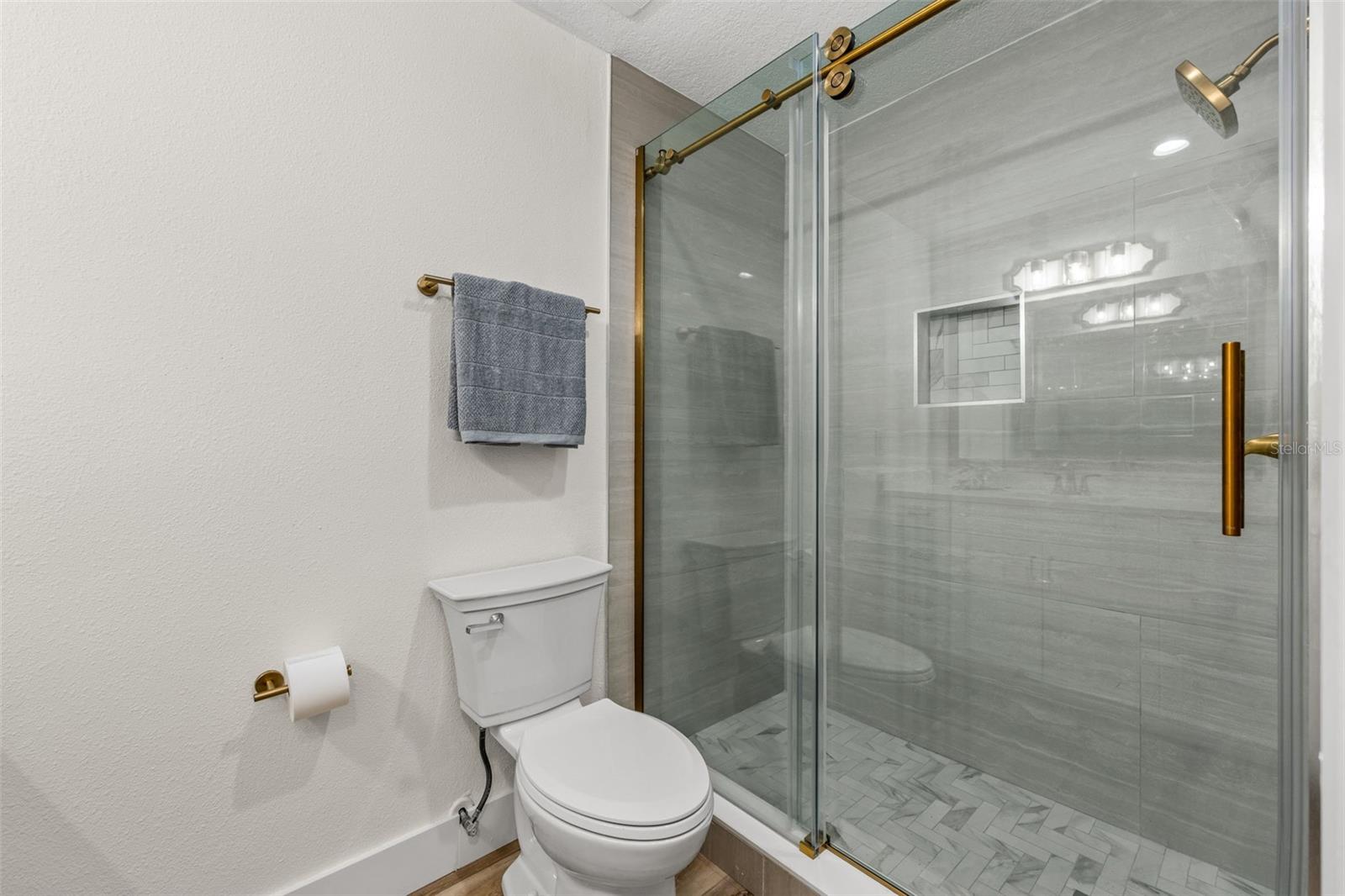 Listing photo id 27 for 651 Boca Ciega Point Boulevard S