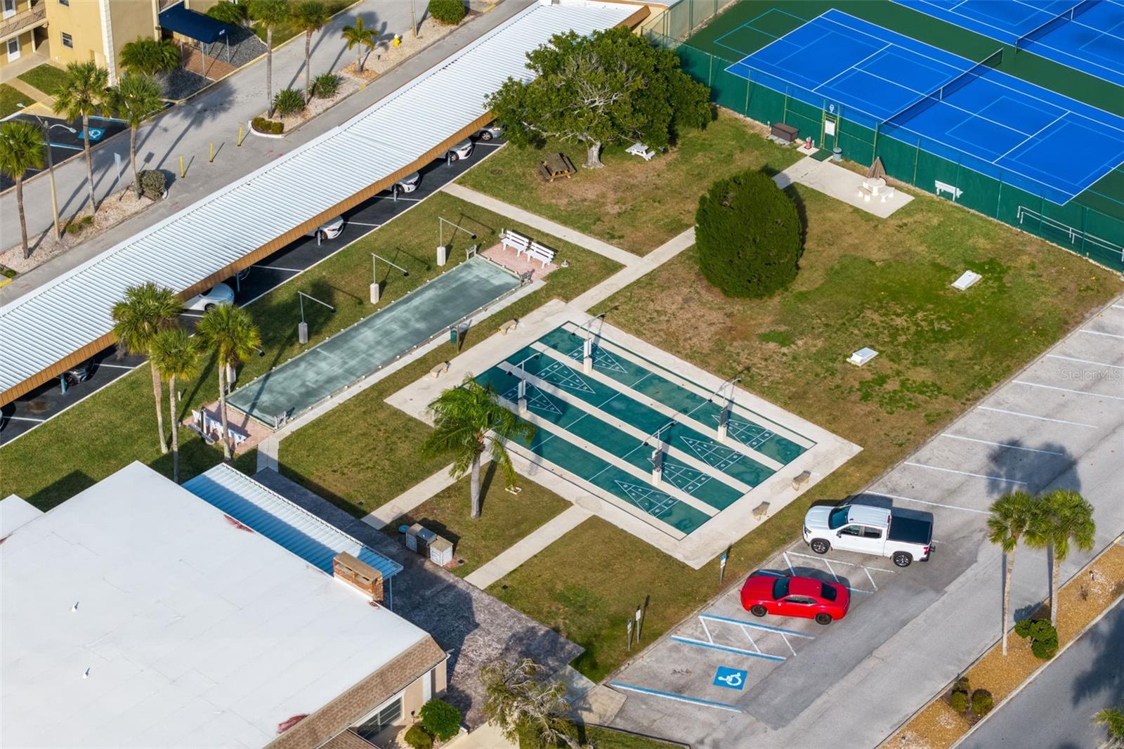 Listing photo id 59 for 651 Boca Ciega Point Boulevard S