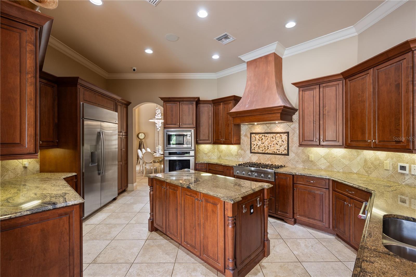 Image 11 of 52 For 9729 Lake Hugh Drive