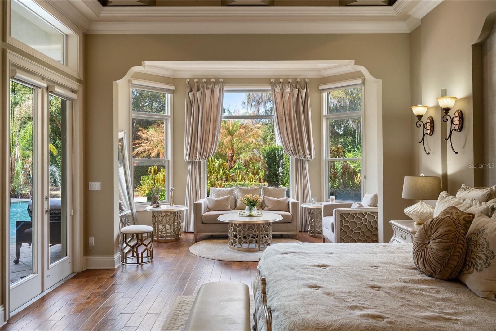 Image 15 of 52 For 9729 Lake Hugh Drive