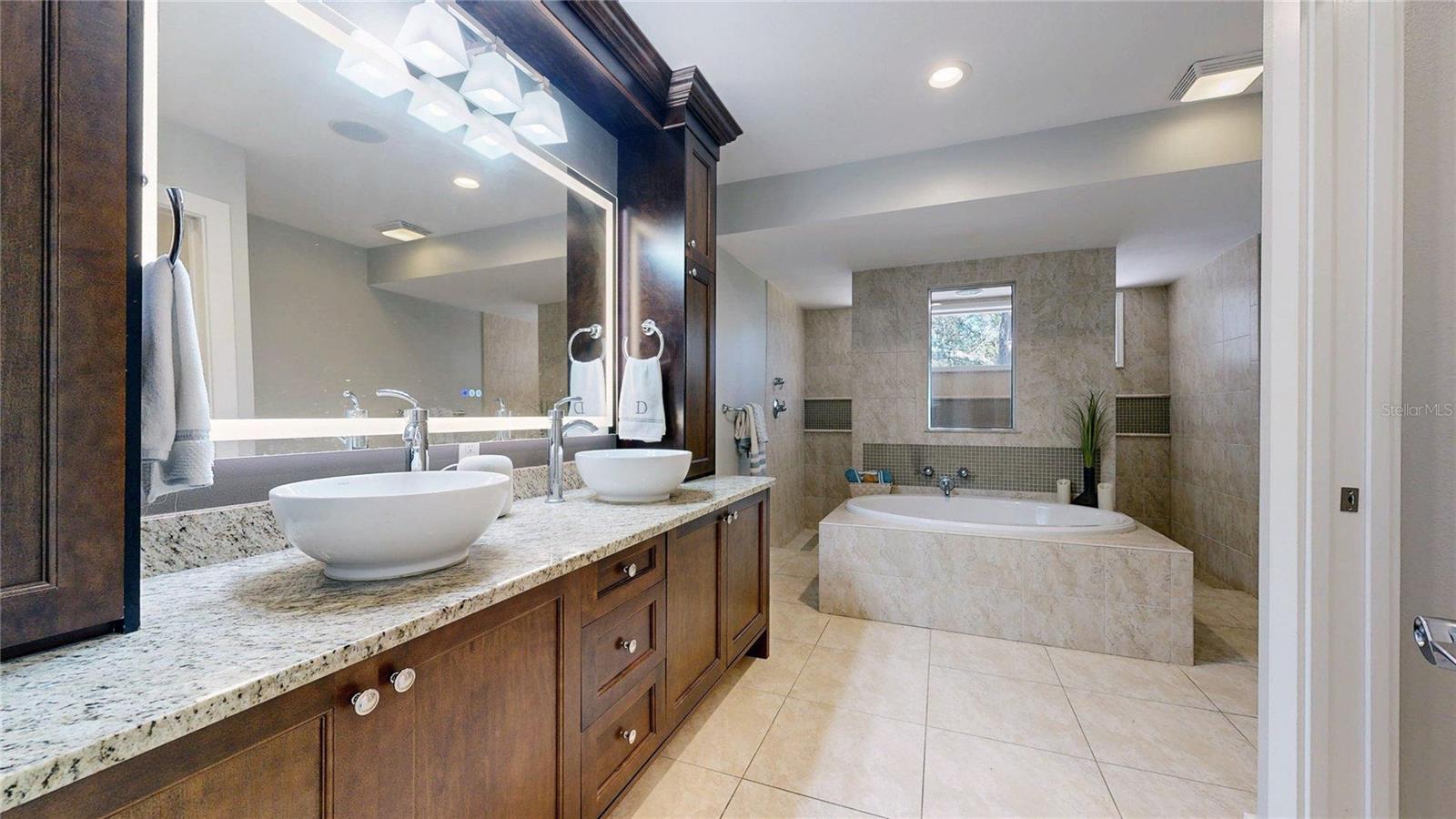 Image 13 of 98 For 1625 Down Lake Drive