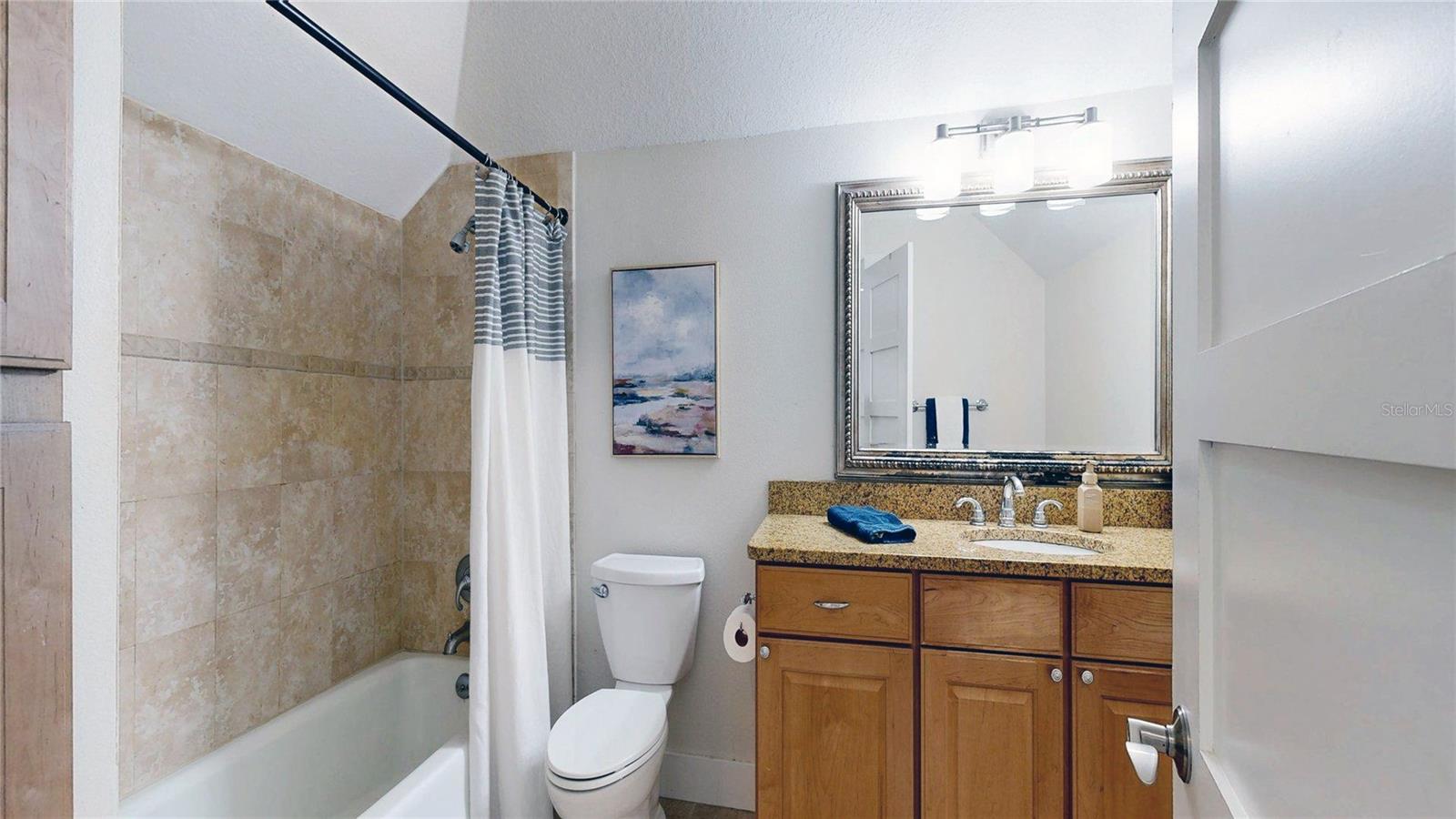 Image 21 of 98 For 1625 Down Lake Drive