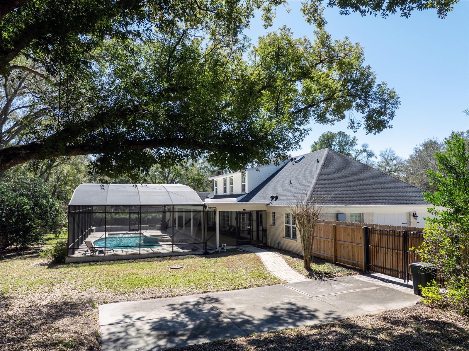 Image 26 of 98 For 1625 Down Lake Drive