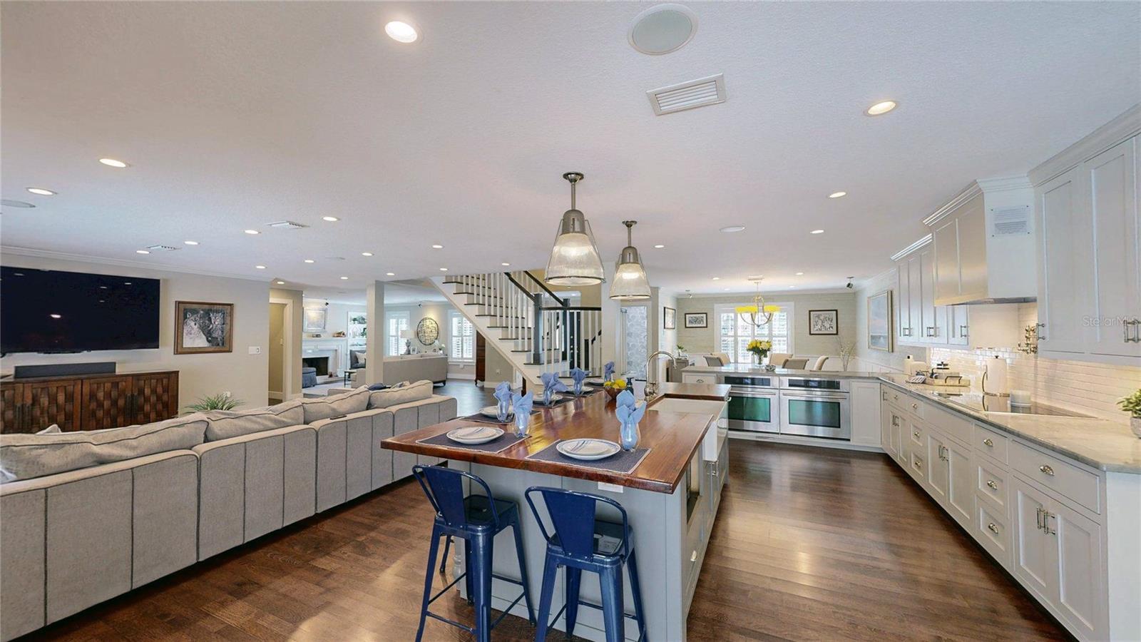 Image 39 of 98 For 1625 Down Lake Drive