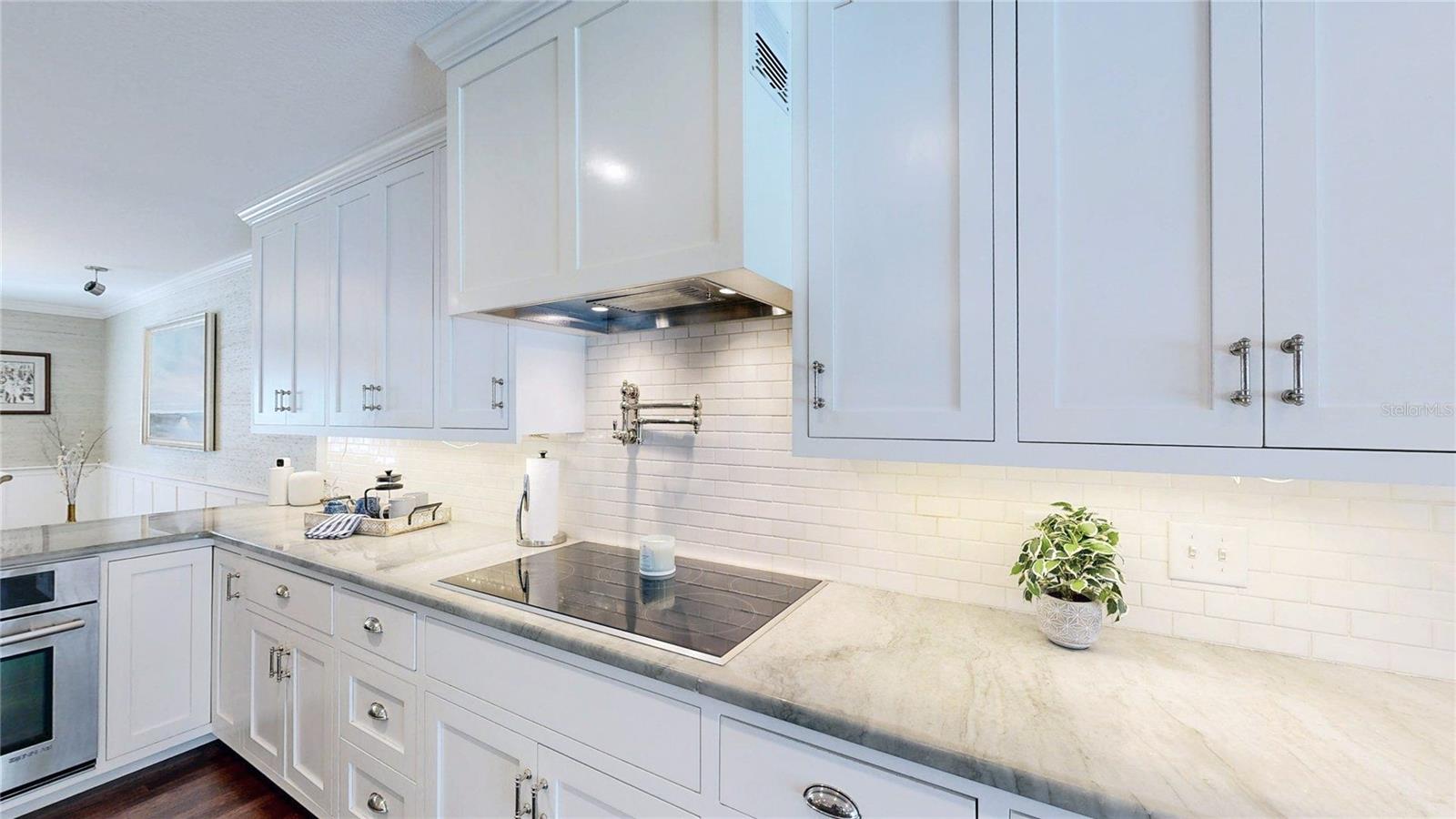 Image 42 of 98 For 1625 Down Lake Drive