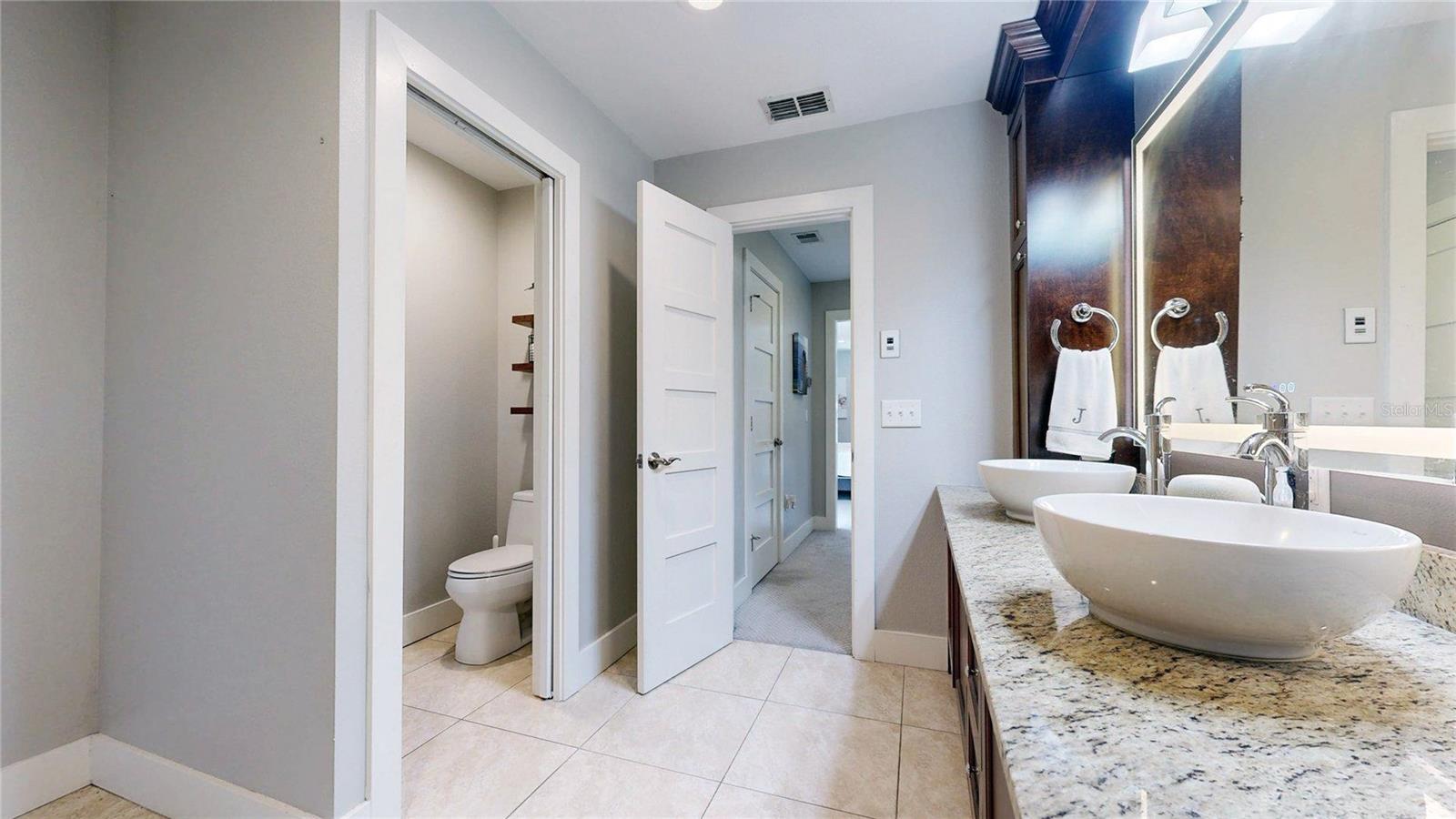 Image 52 of 98 For 1625 Down Lake Drive