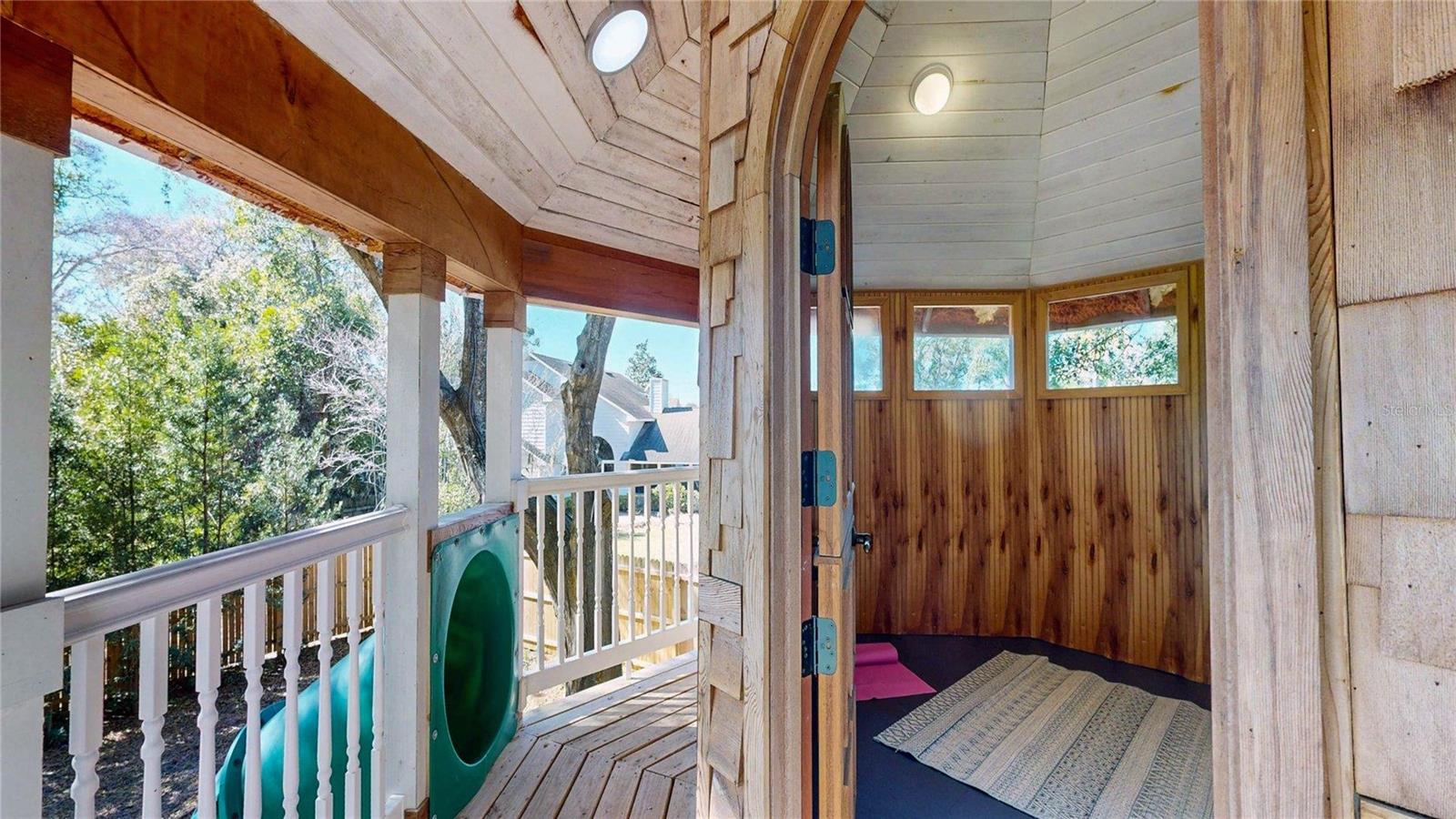 Image 59 of 98 For 1625 Down Lake Drive