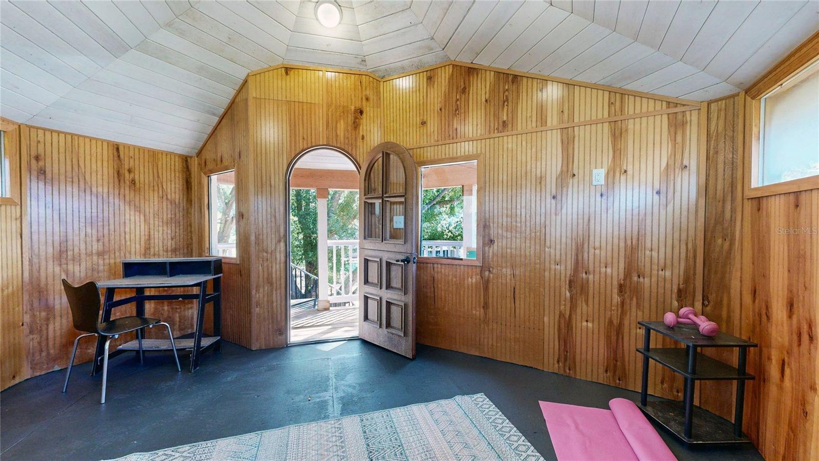 Image 60 of 98 For 1625 Down Lake Drive