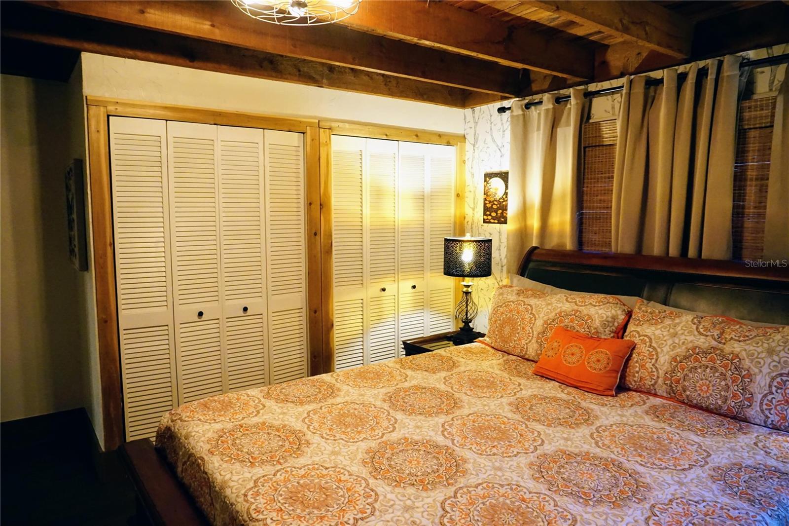 Image 18 of 46 For 6880 Channel Drive